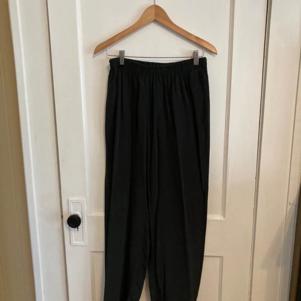 Three-piece evening pantsuit - Picture 8 of 8